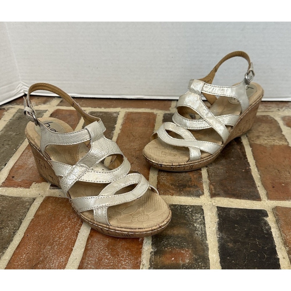 Born Boc Sandals Cork Wedge Heel Metallic Gold Leather Ankle Strap Open Toe Sz 8